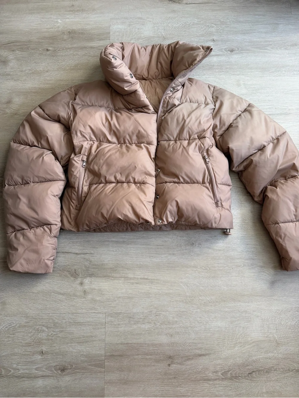Alo Yoga Gold Rush puffer Tan SZ M